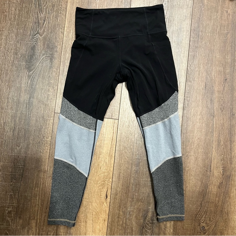Athleta leggings Salutation